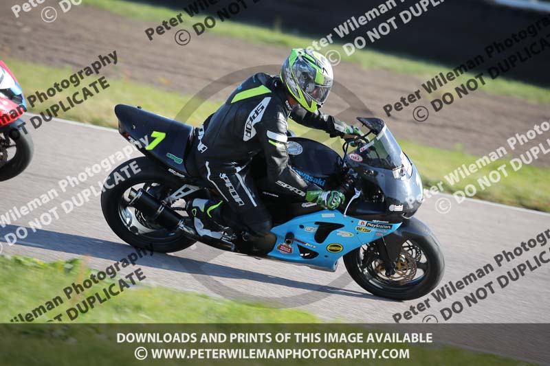 Rockingham no limits trackday;enduro digital images;event digital images;eventdigitalimages;no limits trackdays;peter wileman photography;racing digital images;rockingham raceway northamptonshire;rockingham trackday photographs;trackday digital images;trackday photos